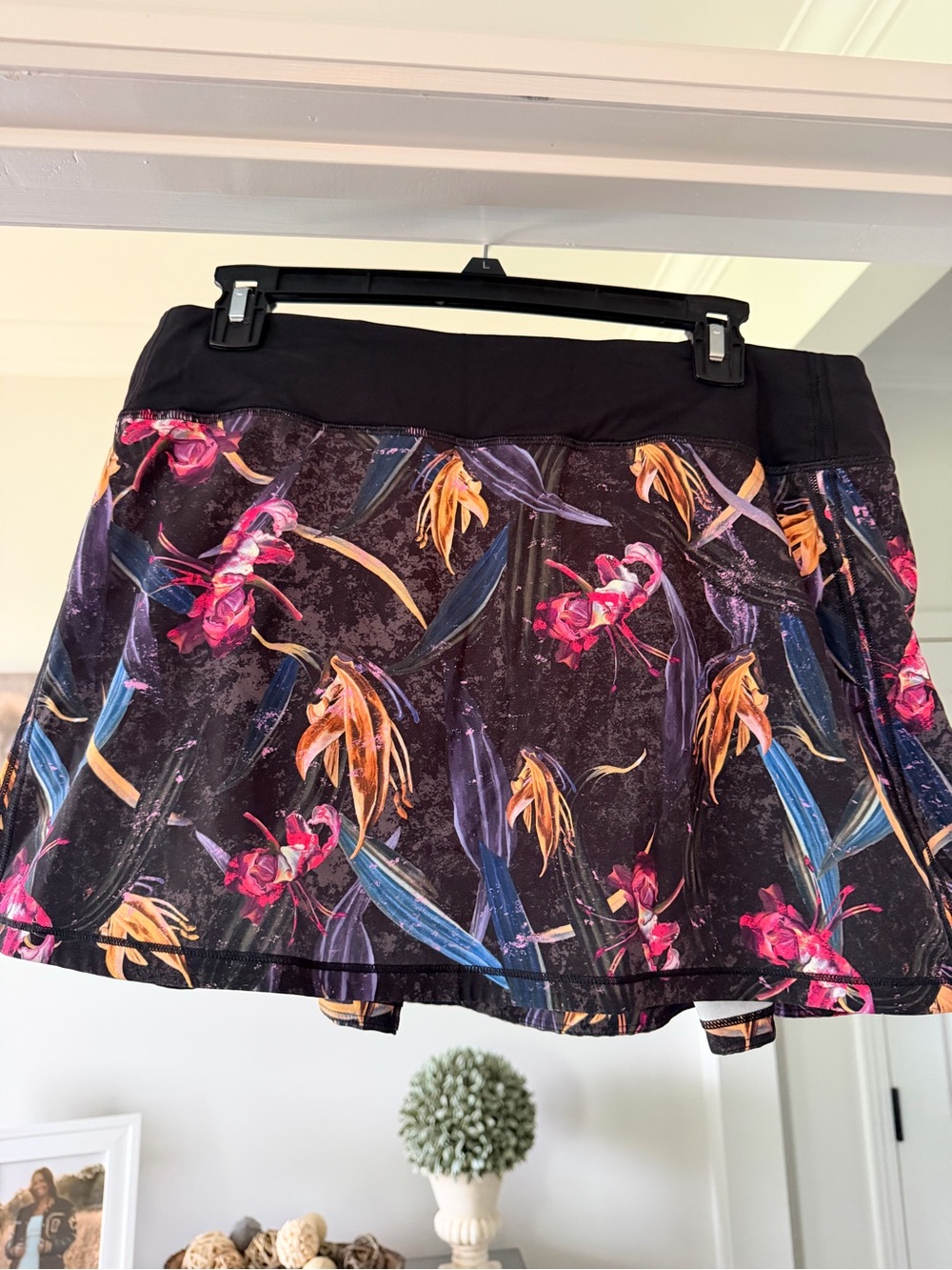 lululemon athletica Black Waist Floral Skirt with Pink & Yellow Accents